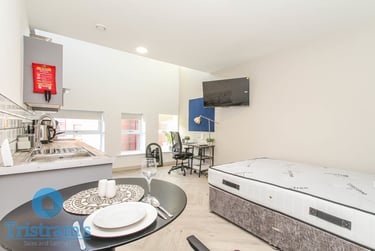 1 bed studio, Victoria Street, Derby, DE11ES - Image 1