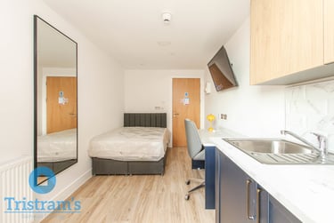 4 bed flat, Ilkeston Road, Nottingham, NG72BY - Image 2