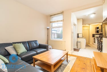 6 bed house, Hungerton Street, Nottingham, NG71HL - Image 2