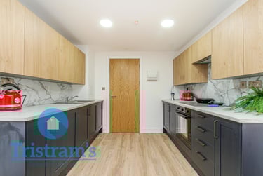 6 bed flat, 203 Ilkeston Road, Nottingham, NG72BY - Image 1