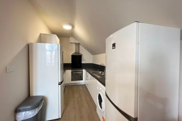 4 bed flat, Melton Road, Nottingham, NG26EP - Image 5