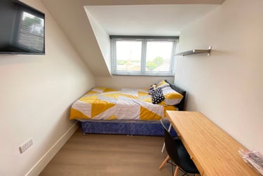 4 bed flat, Colwick Road, Nottingham, NG25FR - Image 4