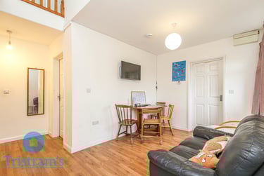 5 bed house, Hawton Crescent, Nottingham, NG81BZ - Image 2