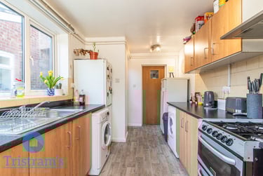 4 bed house, Lace Street, Nottingham, NG72JT - Image 2