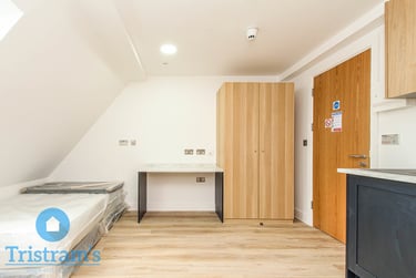 1 bed studio, Lenton Boulevard, Nottingham, NG72BY - Image 2