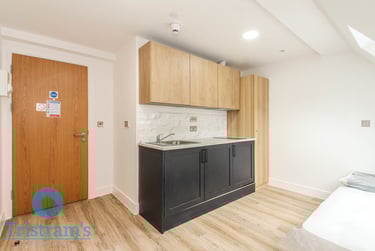 1 bed studio, Lenton Boulevard, Nottingham, NG72BY - Image 2