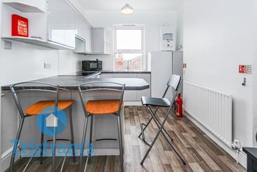 4 bed flat, Castle Boulevard, Nottingham, NG71HA - Image 4