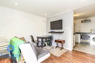 3 bed house, Claude Street, Dunkirk, Nottingham, NG72LA - Image 2