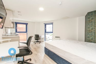 1 bed flat, Talbot Street, Arboretum, Nottingham, NG15GL - Image 2