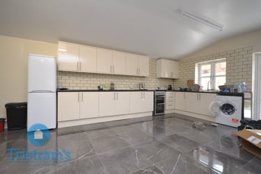3 bed house, Brendon Road, Wollaton, Nottingham, NG81HW - Image 2