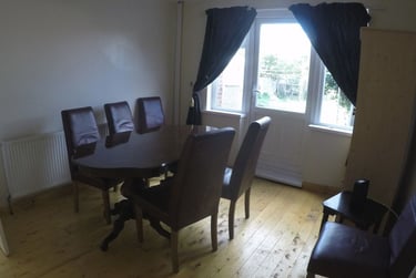 3 bed house, Runswick Drive, Wollaton, Nottingham, NG81JB - Image 2