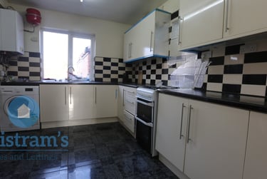 3 bed house, Ranelagh Grove, Wollaton, Nottingham, NG81HU - Image 2