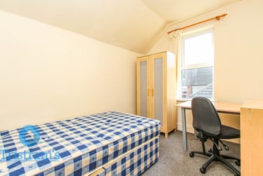 4 bed house, Teversal Avenue, Lenton, Nottingham, NG71PY - Image 8