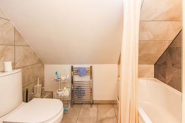 4 bed house, Dorket Drive, Lenton, Nottingham, NG81AD - Image 6
