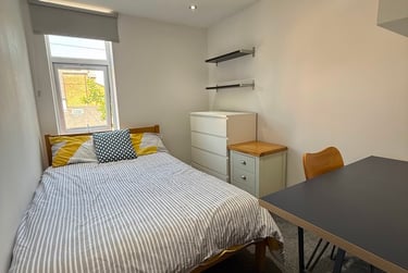 4 bed flat, Charnwood Grove, West Bridgford, Nottingham, NG27NT - Image 5