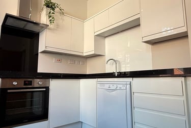 4 bed flat, Charnwood Grove, West Bridgford, Nottingham, NG27NT - Image 1