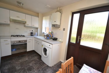 2 bed house, Braddock Close, Nottingham, NG72FN - Image 4