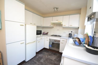 2 bed house, Braddock Close, Nottingham, NG72FN - Image 2