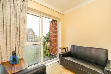 3 bed flat, Loughborough Road, Nottingham, NG27JZ - Image 5