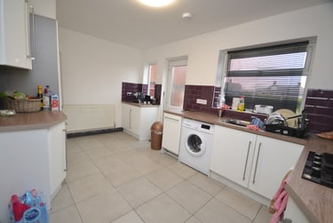 2 bed house, Hoyland Avenue, Dunkirk, Nottingham, NG72NJ - Image 3