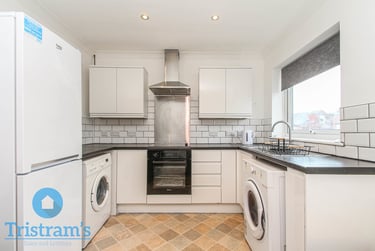 3 bed flat, Loughborough Road, Nottingham, NG27JZ - Image 3