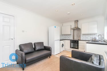 3 bed flat, Loughborough Road, Nottingham, NG27JZ - Image 5