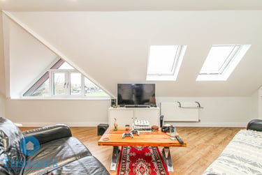 2 bed flat, Loughborough Road, West Bridgford, Nottingham, NG27JE - Image 1