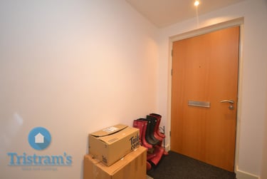 3 bed flat, Low Pavement, Nottingham, NG17DG - Image 12