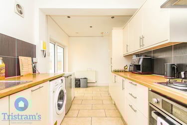 5 bed house, Loughborough Road, Nottingham, NG27JS - Image 3