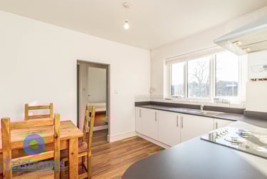 2 bed flat, Tennyson Street, Nottingham, NG74FU - Image 3
