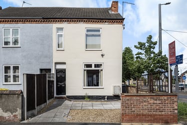 4 bed house, City Road, Nottingham, NG92LQ - Image 1