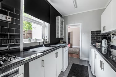 4 bed house, City Road, Nottingham, NG92LQ - Image 2