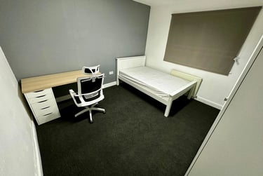 4 bed house, Queens Road East, Nottingham, NG92GS - Image 3