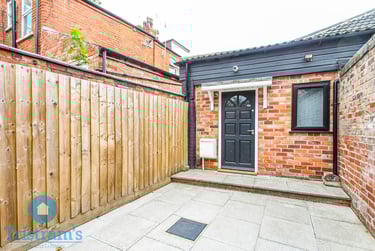 2 bed flat, Henry Road, Nottingham, NG72DR - Image 4