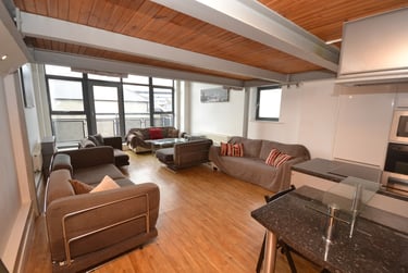 2 bed flat, Crusader House, Nottingham, NG13BT - Image 2