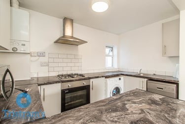 4 bed flat, Leengate, Nottingham, NG72LX - Image 3