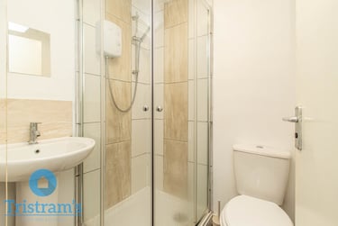 4 bed flat, Leengate, Nottingham, NG72LX - Image 7