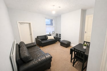 4 bed house, Wilkinson Avenue, Nottingham, NG92NL - Image 1