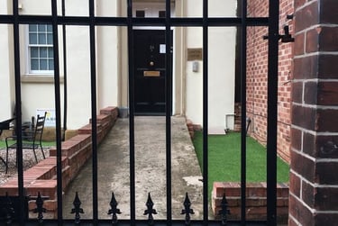 2 bed flat, Church Street, Nottingham, NG72FF - Image 1