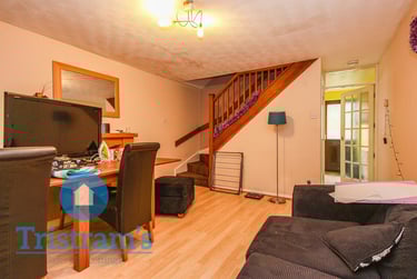 2 bed house, Bedarra Grove, Nottingham, NG72EJ - Image 2