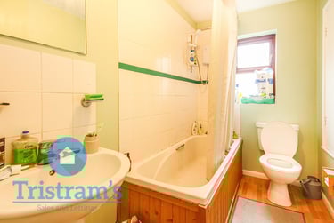 2 bed house, Bedarra Grove, Nottingham, NG72EJ - Image 5