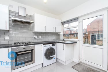 2 bed house, Clifton Boulevard, Nottingham, NG72JH - Image 6