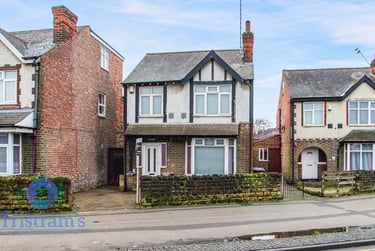 2 bed house, Clifton Boulevard, Nottingham, NG72JH - Image 1
