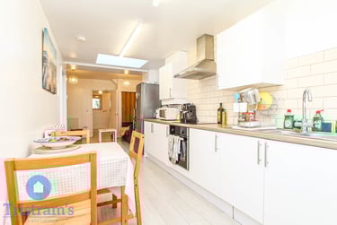 4 bed house, Western Boulevard, Nottingham, NG81PE - Image 3