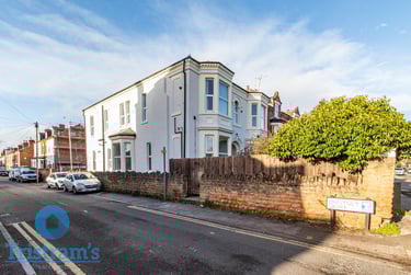 3 bed flat, Loughborough Road, Nottingham, NG27JH - Image 1