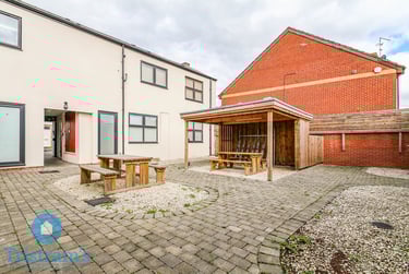 2 bed flat, Park Road, Nottingham, NG71JG - Image 12