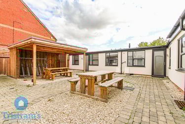 2 bed flat, Park Road, Nottingham, NG71JG - Image 1