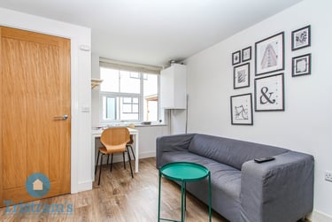 2 bed flat, Park Road, Nottingham, NG71JG - Image 4