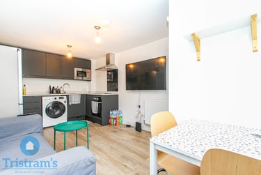 2 bed flat, Park Road, Nottingham, NG71JG - Image 5