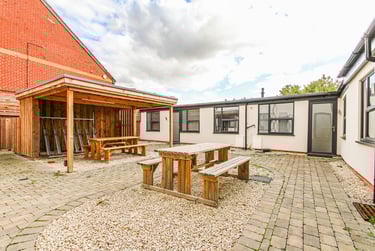 2 bed flat, Park Road, Nottingham, NG71JG - Image 1